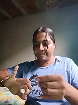 Giselabrunette25 online show from May 29, 2026, 4:46 pm