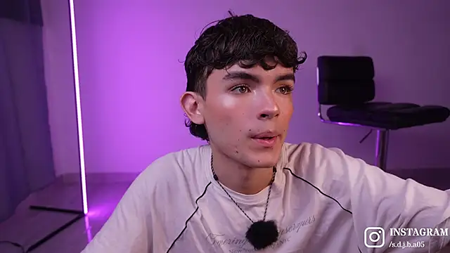 Angelo 018 online show from March 4, 2026, 3:47 am