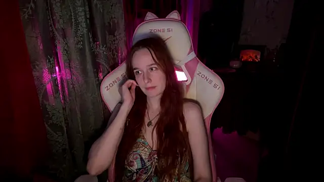 Snapshot of pearl_princess_ chatting on November 26, 2025, 2:55 am pearl princess online show from November 26, 2025, 2:55 am