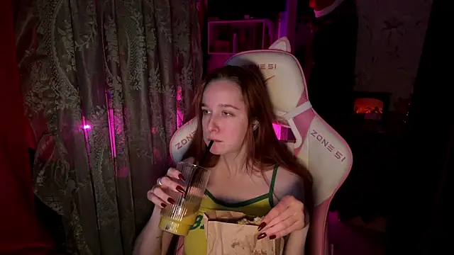 pearl princess  online show from December 19, 2025, 9:06 pm