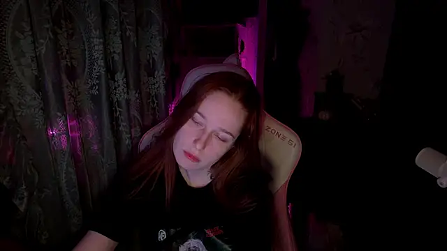 Snapshot of pearl_princess_ chatting on March 22, 2026, 11:50 pm pearl princess online show from March 22, 2026, 11:50 pm