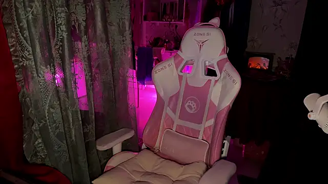 pearl princess  online show from January 13, 2026, 2:43 pm