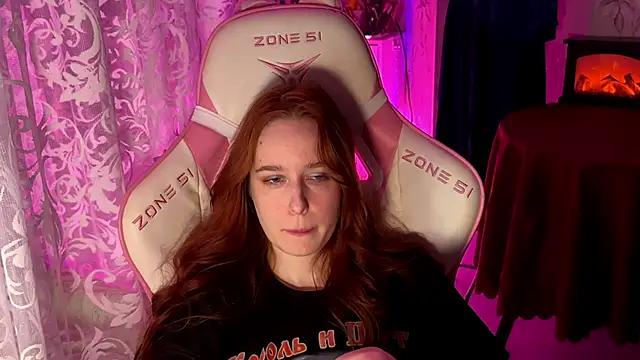 Snapshot of pearl_princess_ chatting on October 10, 2025, 1:01 pm pearl princess online show from October 10, 2025, 1:01 pm