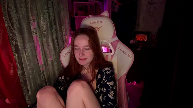 Snapshot of pearl_princess_ chatting on November 15, 2025, 11:20 pm pearl princess online show from November 15, 2025, 11:20 pm