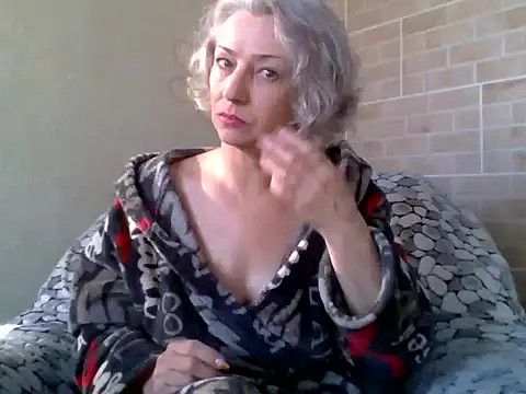 Snapshot of Lorie_Carrie chatting on October 26, 2025, 9:31 am Lorie Carrie online show from October 26, 2025, 9:31 am