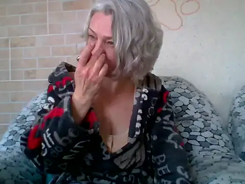 Snapshot of Lorie_Carrie chatting on April 16, 2026, 10:05 am Lorie Carrie online show from April 16, 2026, 10:05 am