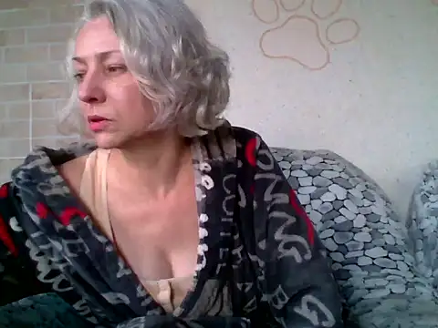 Snapshot of Lorie_Carrie chatting on April 20, 2026, 10:29 am Lorie Carrie online show from April 20, 2026, 10:29 am