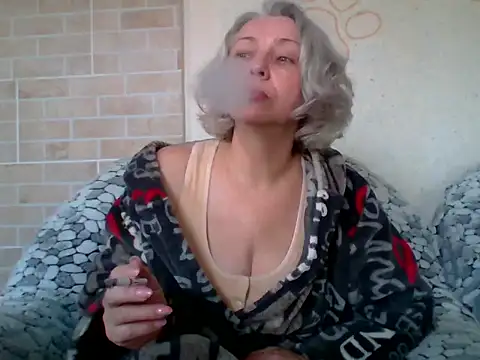 Snapshot of Lorie_Carrie chatting on April 22, 2026, 8:32 am Lorie Carrie online show from April 22, 2026, 8:32 am