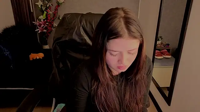 almma shy online show from October 18, 2025, 3:25 pm