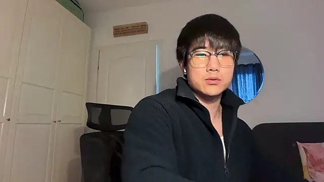 jungcock3210 online show from February 16, 2026, 2:48 pm