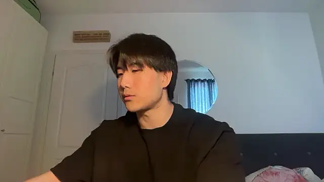 jungcock3210 online show from March 13, 2026, 12:32 pm