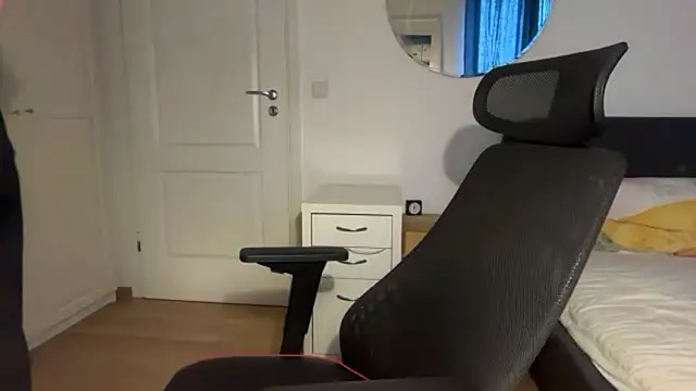 jungcock3210 online show from March 4, 2026, 5:48 am