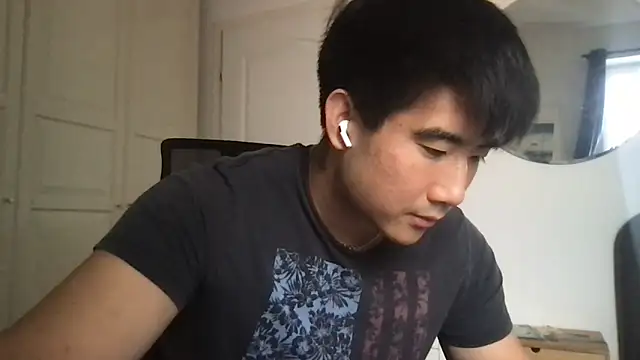 jungcock3210 online show from October 15, 2025, 12:02 pm