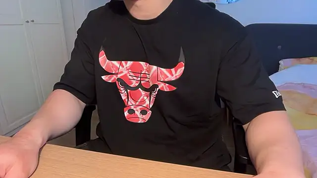 jungcock3210 online show from March 21, 2026, 1:15 pm