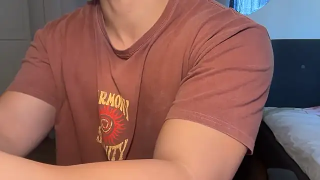 jungcock3210 online show from December 3, 2025, 11:53 am