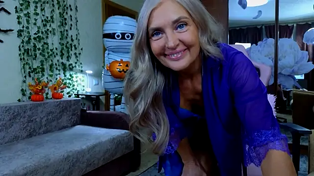 amelia blondy online show from October 28, 2025, 1:54 pm