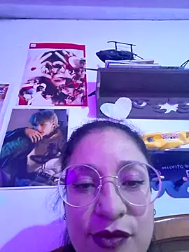 Snapshot of SerenaSweet chatting on May 12, 2026, 7:20 pm SerenaSweet online show from May 12, 2026, 7:20 pm
