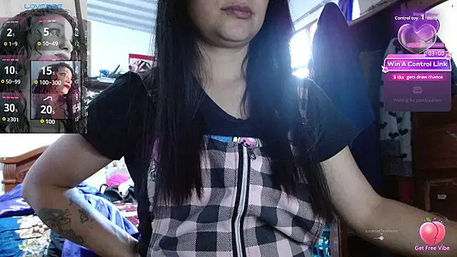 Snapshot of SerenaSweet chatting on May 15, 2026, 10:30 pm SerenaSweet online show from May 15, 2026, 10:30 pm