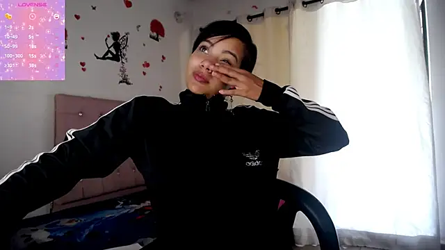Snapshot of Kloy__sech- chatting on February 7, 2025, 2:58 pm Kloy sech- online show from February 7, 2025, 2:58 pm