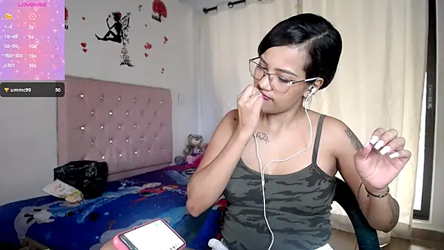 Snapshot of Kloy__sech- chatting on March 3, 2025, 7:39 pm Kloy sech- online show from March 3, 2025, 7:39 pm