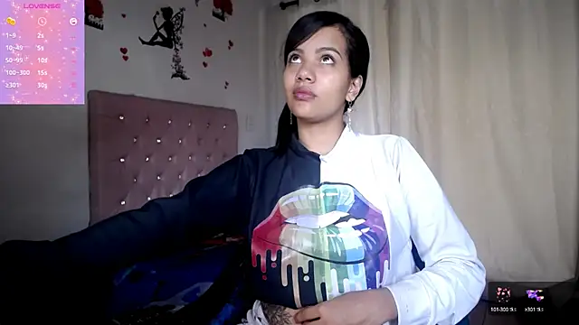 Snapshot of Kloy__sech- chatting on February 18, 2025, 2:27 pm Kloy sech- online show from February 18, 2025, 2:27 pm