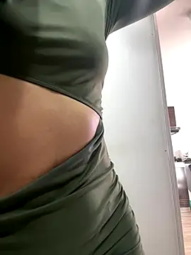 Snapshot of Nikothyna chatting on October 15, 2025, 3:09 pm Nikothyna online show from October 15, 2025, 3:09 pm