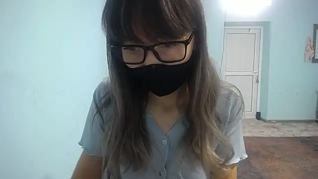 elllaaxx online show from October 8, 2025, 3:41 am