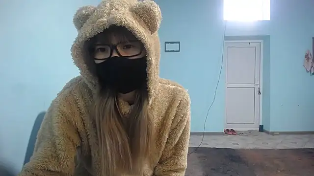 elllaaxx online show from February 24, 2025, 3:33 am