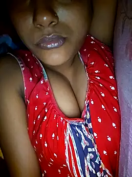 sexyindi couple online show from January 5, 2026, 9:40 pm