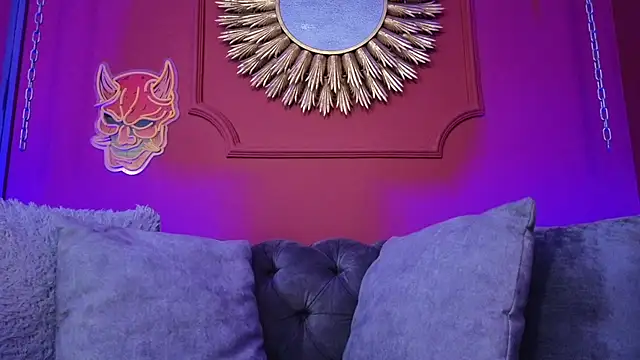 Snapshot of Julieta_Russell chatting on November 20, 2025, 11:44 am Julieta Russell online show from November 20, 2025, 11:44 am