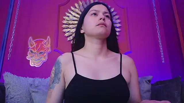 Snapshot of Julieta_Russell chatting on November 26, 2025, 12:05 pm Julieta Russell online show from November 26, 2025, 12:05 pm