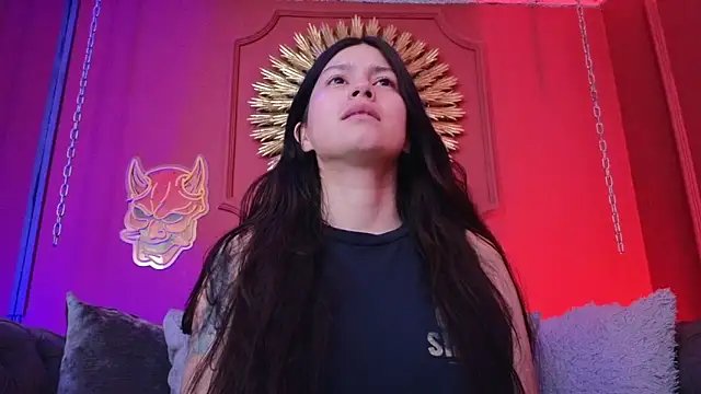 Snapshot of Julieta_Russell chatting on November 14, 2025, 12:42 pm Julieta Russell online show from November 14, 2025, 12:42 pm