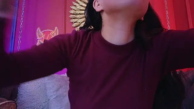 Snapshot of Julieta_Russell chatting on November 15, 2025, 12:20 pm Julieta Russell online show from November 15, 2025, 12:20 pm