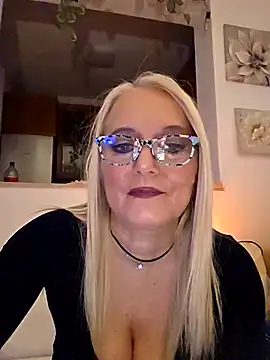 Snapshot of kikkastar chatting on November 27, 2025, 8:53 pm kikkastar online show from November 27, 2025, 8:53 pm