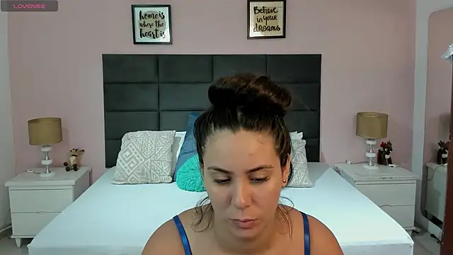 MadisonJenner online show from October 10, 2025, 10:49 am