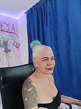 Snapshot of freyadevil333 chatting on May 13, 2026, 4:08 am freyadevil333 online show from May 13, 2026, 4:08 am