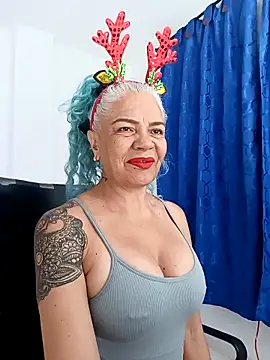 freyadevil333 online show from December 23, 2025, 10:25 am