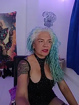 freyadevil333 online show from February 1, 2026, 3:38 am