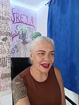 Snapshot of freyadevil333 chatting on June 7, 2026, 5:01 am freyadevil333 online show from June 7, 2026, 5:01 am