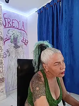 Snapshot of freyadevil333 chatting on June 21, 2026, 4:40 am freyadevil333 online show from June 21, 2026, 4:40 am