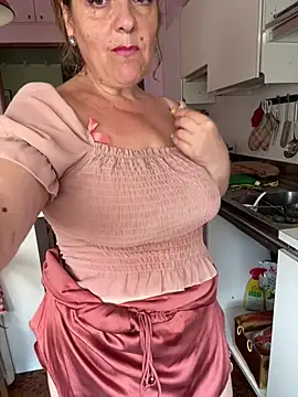 Sunbelxx online show from July 28, 2026, 9:06 am