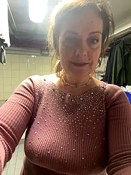 Sunbelxx online show from December 17, 2025, 8:52 am