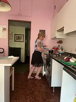 Sunbelxx online show from July 17, 2026, 8:11 am