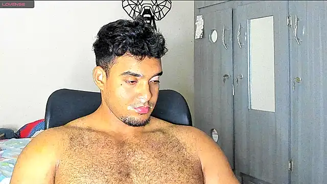 Big furry bear13 online show from January 11, 2025, 4:59 am