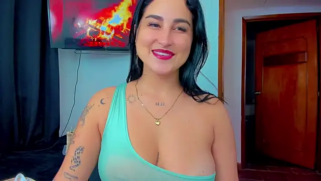 sunshine uwu22 online show from December 17, 2025, 7:30 pm