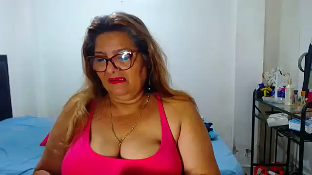 Snapshot of maturehot649 chatting on July 28, 2026, 7:37 pm maturehot649 online show from July 28, 2026, 7:37 pm