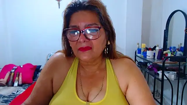 maturehot649 online show from February 25, 2026, 10:20 pm