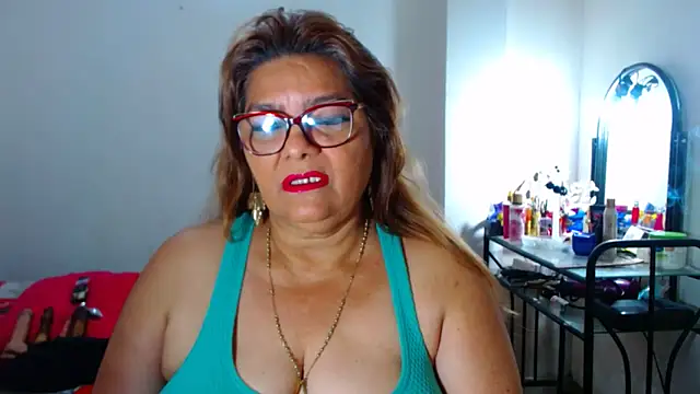 maturehot649 online show from June 16, 2026, 4:07 pm