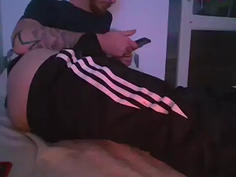 Hunter1523 online show from December 5, 2024, 11:45 pm