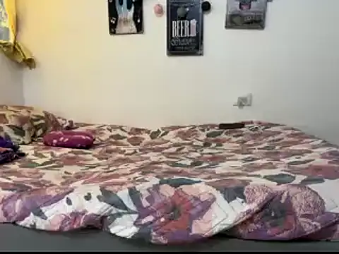 Snapshot of Annie_Catt_ chatting on January 16, 2025, 8:03 pm Annie Catt online show from January 16, 2025, 8:03 pm